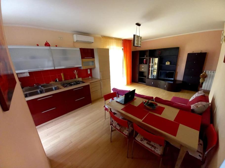 Casa Vacanze Mare Di Paestum Apartamento Exterior foto